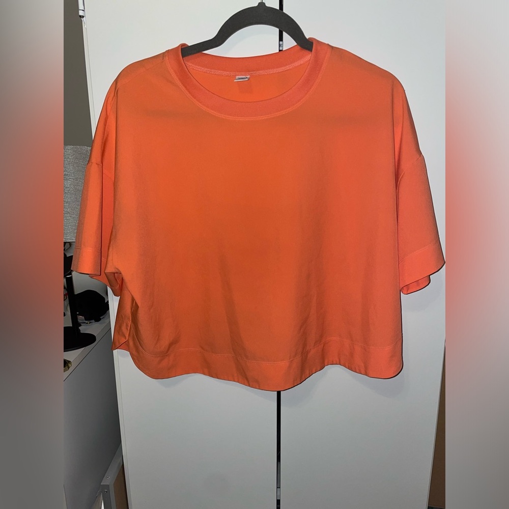 NWOT Old Navy stretch tech active shirt